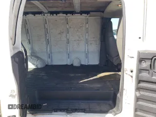 2008 Chevrolet Express Cargo Van with VIN 1GCGG25C581108063, listed as a Copart auction lot 44993455 with 463,245 mi miles and Clean Title. Bid and sale history available at carsss.com. Image 11.