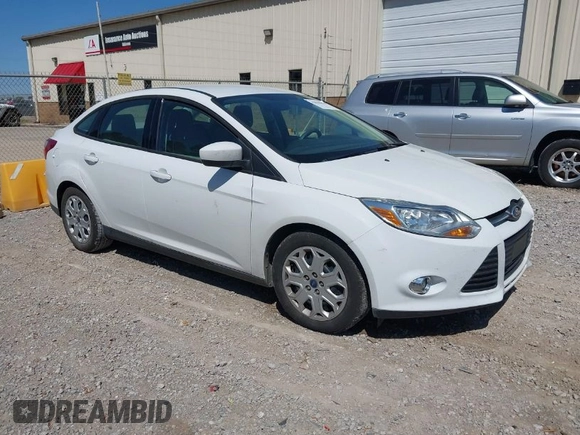 2012 Ford Focus SE with VIN 1FAHP3F22CL381061, listed as a IAAI auction lot 42036836 with 130,437 mi miles. Bid and sale history available at carsss.com. Image 1.
