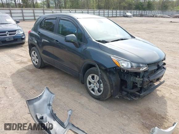 2019 Chevrolet Trax LS with VIN 3GNCJKSB4KL178849, listed as a IAAI auction lot 42006284 with 31,205 mi miles. Bid and sale history available at carsss.com. Image 1.