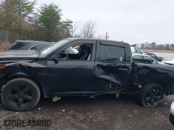 2017 Ram 1500 Express z VIN 1C6RR6KT8HS683418, wystawiony jako IAAI lot #41488810 z przebiegiem 137 659 mil mil oraz . Historia ofert i sprzedaży dostępna na DreamBid. Obrazek 14.