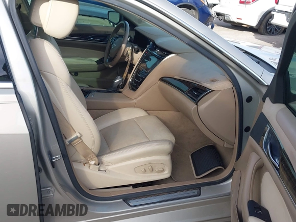 2014 Cadillac CTS Luxury RWD with VIN 1G6AR5SX5E0178417, listed as a IAAI auction lot 40956981 with 117,532 mi miles. Bid and sale history available at carsss.com. Image 5.