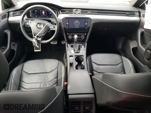 2020 Volkswagen Arteon SE R-Line with VIN WVWSR7ANXLE012939, listed as a Copart auction lot 68268484 with 31,006 mi miles and Salvage title. Bid and sale history available at DreamBid. Image 8.