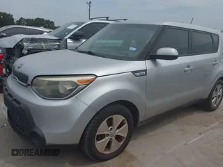 2015 Kia Soul z VIN KNDJN2A27F7747659, wystawiony jako IAAI lot #42420332 z przebiegiem 117 415 mil mil oraz . Historia ofert i sprzedaży dostępna na DreamBid. Obrazek 2.