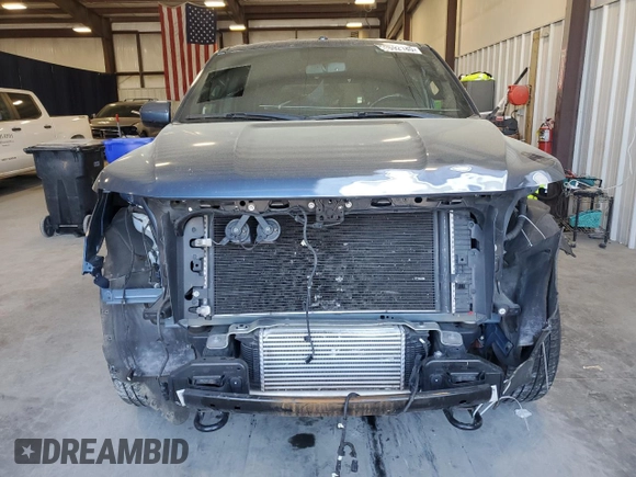 2019 Ford Expedition Max XLT with VIN 1FMJK1JT6KEA58418, listed as a Copart auction lot 50692185 with 105,267 mi miles and Salvage title. Bid and sale history available at DreamBid. Image 5.