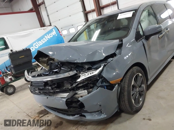 2024 Honda Odyssey Elite with VIN 5FNRL6H9XRB048821, listed as a IAAI auction lot 41500573 with 9,644 mi miles. Bid and sale history available at carsss.com. Image 6.