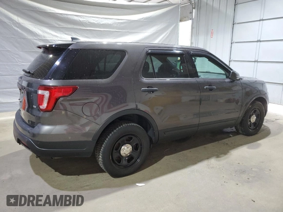 2018 Ford Police Interceptor Utility z VIN 1FM5K8AR2JGC56401, wystawiony jako Copart lot #56989315 z przebiegiem 115 488 mil mil oraz Tytuł czysty. Historia ofert i sprzedaży dostępna na DreamBid. Obrazek 3.