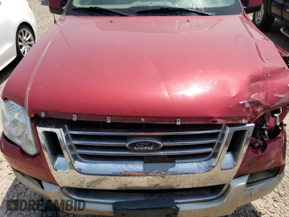 2007 Ford Explorer Eddie Bauer z VIN 1FMEU74847UA37313, wystawiony jako Copart lot #58141155 z przebiegiem 184 975 mil mil oraz Czysty tytuł • Clean title. Historia ofert i sprzedaży dostępna na DreamBid. Obrazek 13.