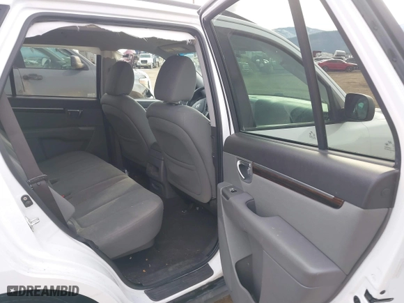 2011 Hyundai Santa Fe GLS with VIN 5XYZGDAB4BG016385, listed as a IAAI auction lot 41067744 with 181,501 mi miles. Bid and sale history available at carsss.com. Image 8.