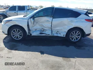 2024 Acura RDX Technology with VIN 5J8TC2H54RL026193, listed as a IAAI auction lot 41640830 with 4,586 mi miles and . Bid and sale history available at carsss.com. Image 6.