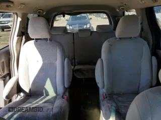 2017 Toyota Sienna L с VIN 5TDZZ3DC8HS899668, выставлен на аукционе Copart как лот 48944024 с пробегом 123 689 миль миль и Списание • Salvage title. История ставок и продаж доступна на DreamBid. Изображение 10.