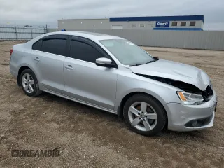 2012 Volkswagen Jetta TDI w/Premium & Nav z VIN 3VWLL7AJ8CM365576, wystawiony jako Copart lot #56728245 z przebiegiem 102 088 mil mil oraz Szkoda całkowita • Salvage title. Historia ofert i sprzedaży dostępna na DreamBid. Obrazek 4.