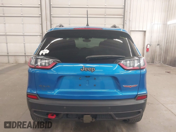 2020 Jeep Cherokee Trailhawk with VIN 1C4PJMBX6LD656570, listed as a IAAI auction lot 42399597 with 88,348 mi miles and . Bid and sale history available at DreamBid. Image 17.