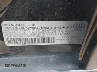 2010 Audi A4 Premium Plus z VIN WAUEFAFL8AN004164, wystawiony jako IAAI lot #42301749 z przebiegiem 177 676 mil mil oraz . Historia ofert i sprzedaży dostępna na DreamBid. Obrazek 9.
