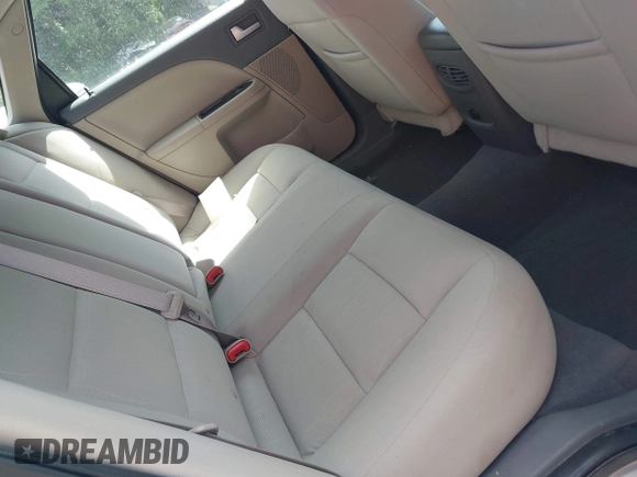 2008 Mercury Sable с VIN 1MEHM40W68G613972, выставлен на аукционе IAAI как лот 42522172 с пробегом 89 486 миль миль и . История ставок и продаж доступна на DreamBid. Изображение 8.