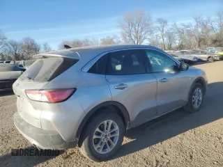 2022 Ford Escape SE with VIN 1FMCU9G68NUB98614, listed as a Copart auction lot 43223515 with 11,978 mi miles and Salvage Title. Bid and sale history available at carsss.com. Image 3.
