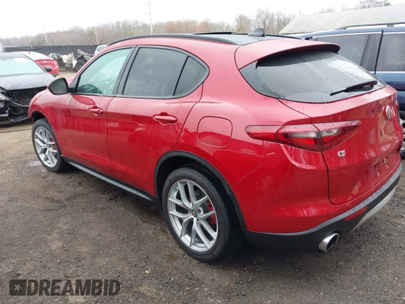 2019 Alfa Romeo Stelvio Ti z VIN ZASPAKBNXK7C31621, wystawiony jako IAAI lot #41773366 z przebiegiem 37 344 mil mil oraz . Historia ofert i sprzedaży dostępna na DreamBid. Obrazek 3.