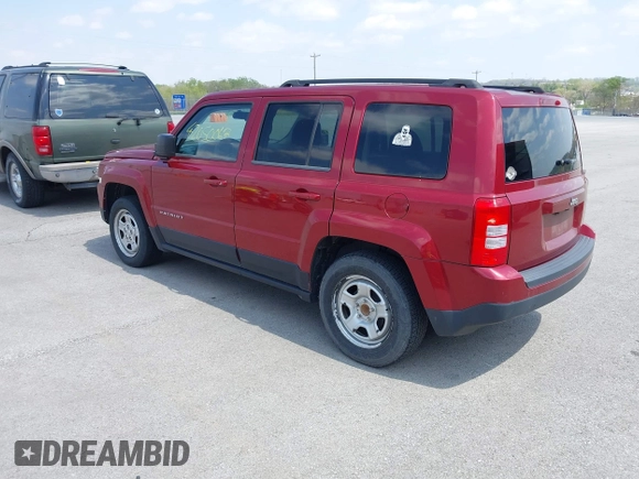 2014 Jeep Patriot Sport with VIN 1C4NJPBBXED843374, listed as a IAAI auction lot 42050067 with 155,685 mi miles. Bid and sale history available at carsss.com. Image 3.