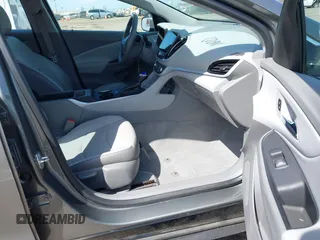 2017 Chevrolet Volt LT with VIN 1G1RA6S56HU110421, listed as a IAAI auction lot 42034738 with 41,927 mi miles. Bid and sale history available at carsss.com. Image 5.