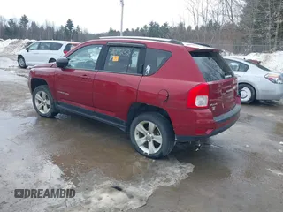 2013 Jeep Compass Sport with VIN 1C4NJDBB2DD249200, listed as a IAAI auction lot 41617232 with 186,413 mi miles. Bid and sale history available at carsss.com. Image 3.