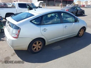 2004 Toyota Prius with VIN JTDKB20U240091747, listed as a IAAI auction lot 41622586 with 241,365 mi miles. Bid and sale history available at carsss.com. Image 4.