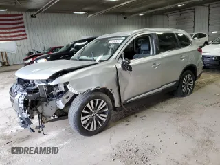 2020 Mitsubishi Outlander ES z VIN JA4AZ3A35LZ017231, wystawiony jako Copart lot #57360935 z przebiegiem 99 836 mil mil oraz Czysty tytuł • Clean title. Historia ofert i sprzedaży dostępna na DreamBid. Obrazek 1.
