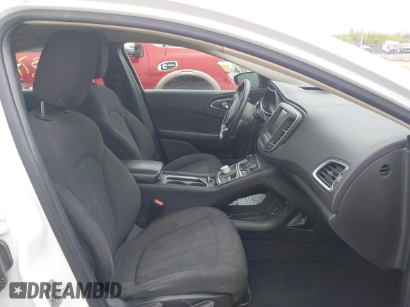2015 Chrysler 200 Limited с VIN 1C3CCCABXFN588950, выставлен на аукционе IAAI как лот 42014371 с пробегом 152 928 миль миль и . История ставок и продаж доступна на DreamBid. Изображение 5.