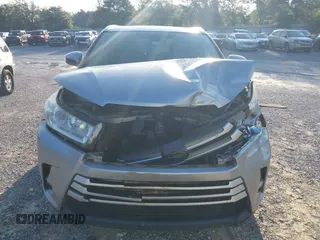 2018 Toyota Highlander SE with VIN 5TDKZRFH7JS531369, listed as a IAAI auction lot 42671645 with 130,222 mi miles and . Bid and sale history available at DreamBid. Image 12.