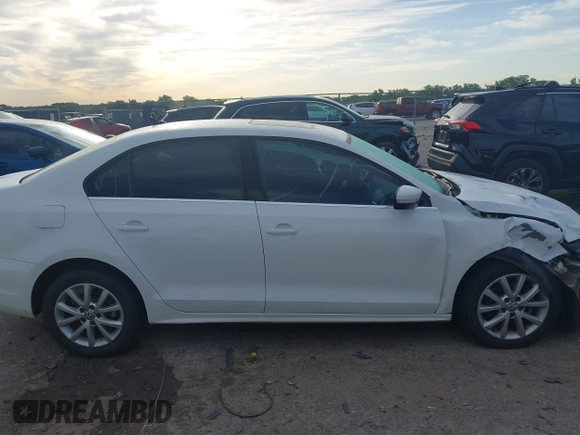 2013 Volkswagen Jetta SE с VIN 3VWDX7AJ9DM447830, выставлен на аукционе IAAI как лот 42310246 с пробегом 160 874 миль миль и . История ставок и продаж доступна на DreamBid. Изображение 13.
