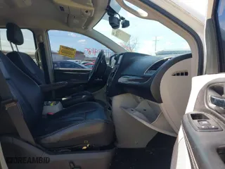2012 Chrysler Town & Country Touring-L with VIN 2C4RC1CG4CR270789, listed as a IAAI auction lot 41879185 with 165,479 mi miles. Bid and sale history available at carsss.com. Image 5.