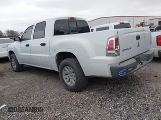 2006 Mitsubishi Raider LS with VIN 1Z7HT28K96S540590, listed as a IAAI auction lot 41746268 with 170,744 mi miles. Bid and sale history available at carsss.com. Image 3.