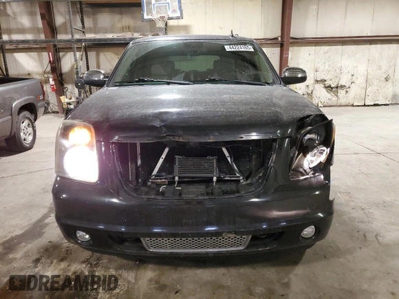 2009 GMC Yukon Denali z VIN 1GKFK03209J115789, wystawiony jako Copart lot #44224165 z przebiegiem 221 292 mil mil oraz Szkoda całkowita • Salvage title. Historia ofert i sprzedaży dostępna na DreamBid. Obrazek 5.