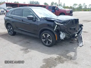 2023 Mitsubishi Eclipse Cross SE z VIN JA4ATWAA4PZ023125, wystawiony jako IAAI lot #42098853 z przebiegiem 15 511 mil mil oraz . Historia ofert i sprzedaży dostępna na DreamBid. Obrazek 1.