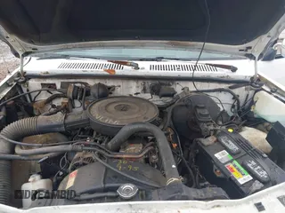 1993 Dodge Dakota S z VIN 1B7FL26X5PS202557, wystawiony jako IAAI lot #42224806 z przebiegiem 87 871 mil mil oraz . Historia ofert i sprzedaży dostępna na DreamBid. Obrazek 10.