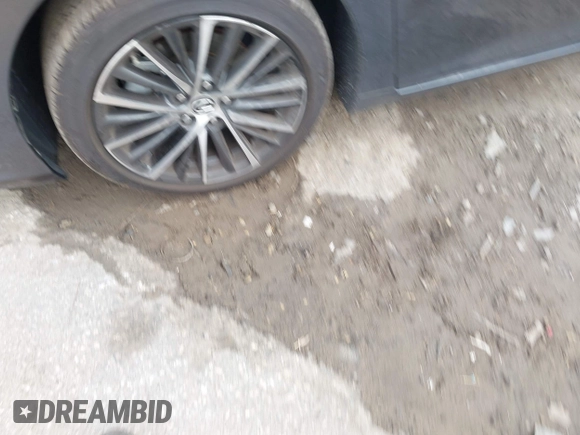 2022 Lexus ES 350 z VIN 58ADZ1B13NU132242, wystawiony jako IAAI lot #41925701 z przebiegiem 30 381 mil mil oraz . Historia ofert i sprzedaży dostępna na DreamBid. Obrazek 12.