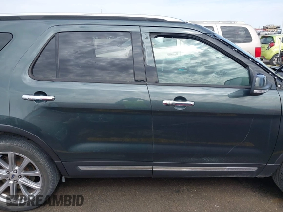 2016 Ford Explorer Limited z VIN 1FM5K7F86GGB27936, wystawiony jako IAAI lot #41737245 z przebiegiem 169 262 mil mil oraz . Historia ofert i sprzedaży dostępna na DreamBid. Obrazek 13.