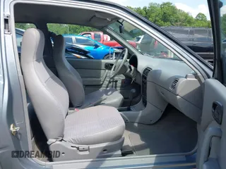 1994 Geo Metro z VIN 2C1MR2467R6760543, wystawiony jako IAAI lot #42439216 z przebiegiem 295 801 mil mil oraz . Historia ofert i sprzedaży dostępna na DreamBid. Obrazek 5.