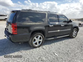 2013 Chevrolet Suburban LTZ with VIN 1GNSCKE0XDR364889, listed as a Copart auction lot 77598334 with 161,656 mi miles and Salvage Title. Bid and sale history available at carsss.com. Image 3.