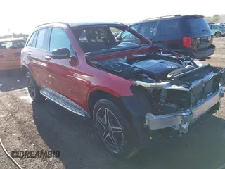 2022 Mercedes-Benz GLC 300 z VIN W1N0G8EB1NV368792, wystawiony jako IAAI lot #40593406 z przebiegiem 5 961 mil mil oraz . Historia ofert i sprzedaży dostępna na DreamBid. Obrazek 1.