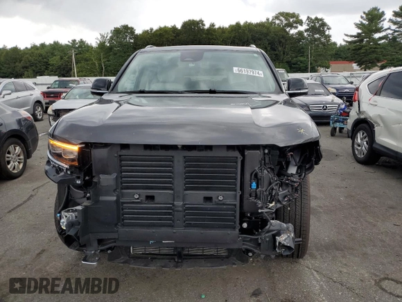 2023 Jeep Grand Wagoneer Series II с VIN 1C4SJSFP2PS564530, выставлен на аукционе Copart как лот 66197974 с пробегом 14 125 миль миль и Списание • Salvage title. История ставок и продаж доступна на DreamBid. Изображение 5.
