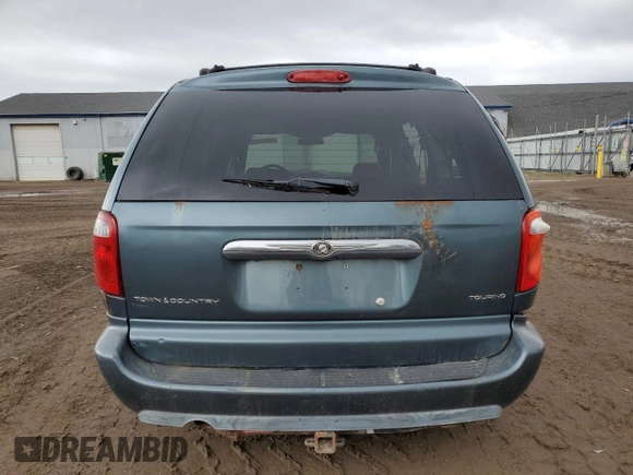 2005 Chrysler Town & Country Touring with VIN 2C4GP54L75R190582, listed as a Copart auction lot 69073993 with 211,299 mi miles and Clean Title. Bid and sale history available at carsss.com. Image 6.