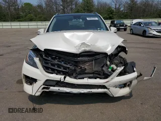2015 Mercedes-Benz M 400 z VIN 4JGDA5GB2FA575637, wystawiony jako Copart lot #59864305 z przebiegiem 140 721 mil mil oraz Szkoda całkowita • Salvage title. Historia ofert i sprzedaży dostępna na DreamBid. Obrazek 5.
