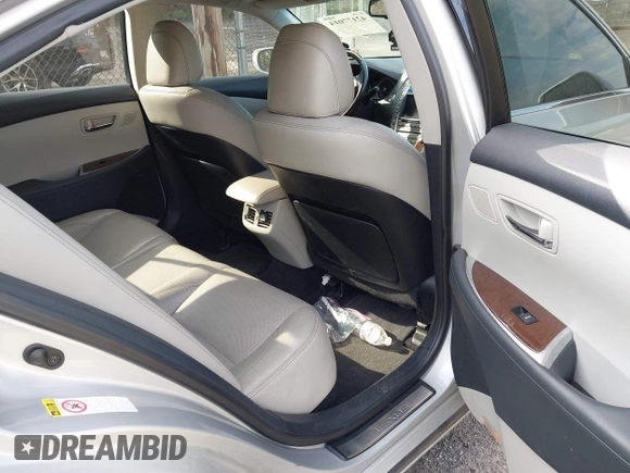 2011 Lexus ES with VIN JTHBK1EG7B2445629, listed as a IAAI auction lot 42177014 with 124,034 mi miles. Bid and sale history available at carsss.com. Image 8.