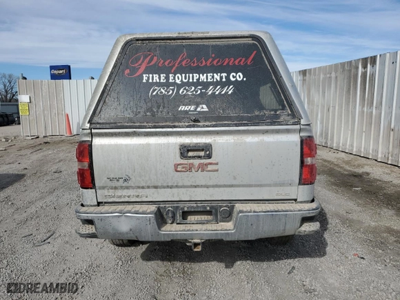 2015 GMC Sierra 1500 SLE with VIN 1GTV2UEC0FZ149619, listed as a Copart auction lot 46699755 with 276,238 mi miles and Salvage Title. Bid and sale history available at carsss.com. Image 6.