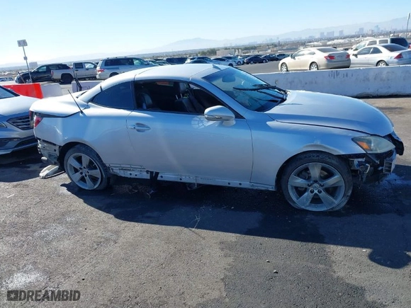 2011 Lexus IS 250C with VIN JTHFF2C2XB2520455, listed as a IAAI auction lot 41402699 with 1 miles. Bid and sale history available at carsss.com. Image 13.