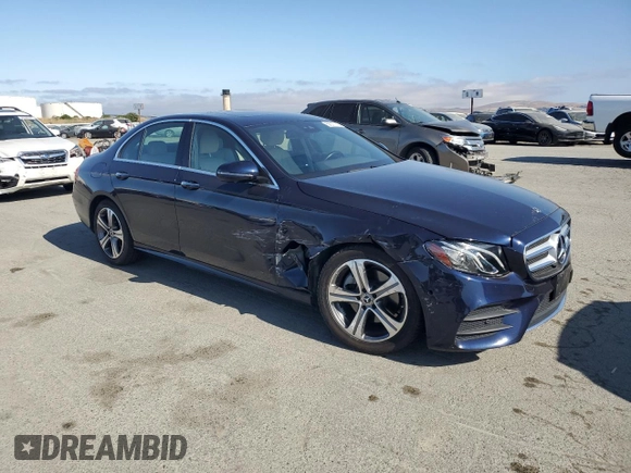 2019 Mercedes-Benz E 300 with VIN WDDZF4JBXKA596623, listed as a Copart auction lot 58377775 with 44,951 mi miles and Salvage title. Bid and sale history available at DreamBid. Image 4.