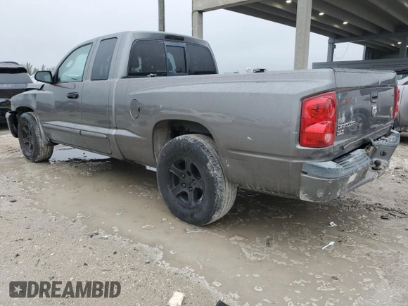 2005 Dodge Dakota SLT with VIN 1D7HE42KX5S287505, listed as a Copart auction lot 41743035 with 192,636 mi miles and Salvage Title. Bid and sale history available at carsss.com. Image 2.