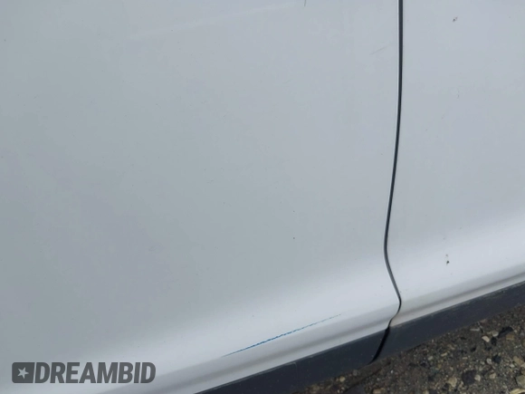 2014 Ford Escape SE with VIN 1FMCU9GX9EUC61521, listed as a IAAI auction lot 42535244 with 129,315 mi miles and . Bid and sale history available at DreamBid. Image 17.