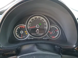 2019 Volkswagen Beetle S with VIN 3VWFD7AT6KM715779, listed as a Copart auction lot 74257514 with 0 mi miles and Salvage Title. Bid and sale history available at carsss.com. Image 9.