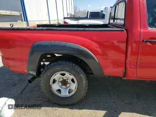 2006 Toyota Tacoma with VIN 5TEPX42N16Z206995, listed as a Copart auction lot 46529675 with 352,138 mi miles and Non Repairable. Bid and sale history available at carsss.com. Image 10.