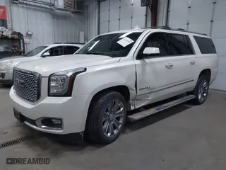 2015 GMC Yukon XL Denali with VIN 1GKS2JKJ1FR566918, listed as a IAAI auction lot 41531976 with 139,986 mi miles. Bid and sale history available at carsss.com. Image 18.